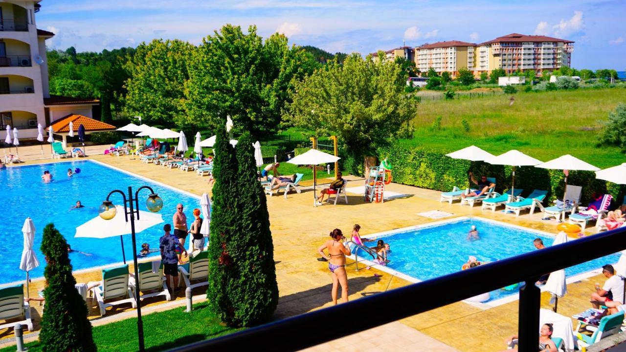 Апартамент Сънрайз Обзор - Apartment Sunrise Obzor Eksteriør bilde
